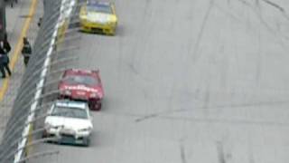 preview picture of video 'UP CLOSE VIEW TURN 3 Bristol Motor Speedway FOOD CITY 500'