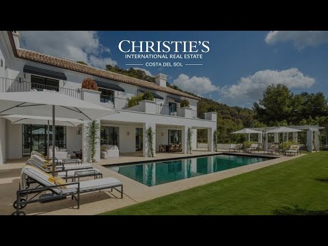 Impressive luxury villa in the heart of Cascada de Camoján, Marbella