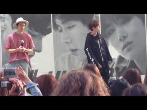 Jaeho and Sihyoung singing Dokyun's solo