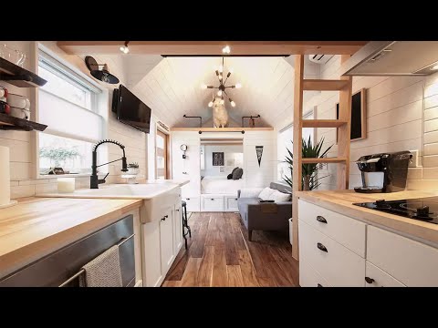 Unique Modern Tiny House with Charming 2BR / 1BA Giving up all The Comforts of Home