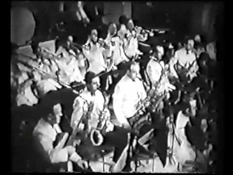 Bert Ambrose & his Orchestra "When Day Is Done" finale "Calling All Stars" 1937