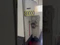 Riproduci video