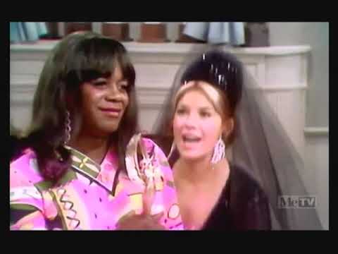 Clip of an episode from the "CAROL BURNETT SHOW" starring FLIP WILSON, and VIKKI CARR. 1-19-1970.