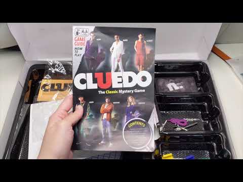 UNBOXING / REVIEWING CLUEDO BOARD GAME BOUGHT FROM LAZADA.SG