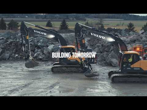 The Volvo EC200E & EC220E Comparison - Which Excavator is Right for You?