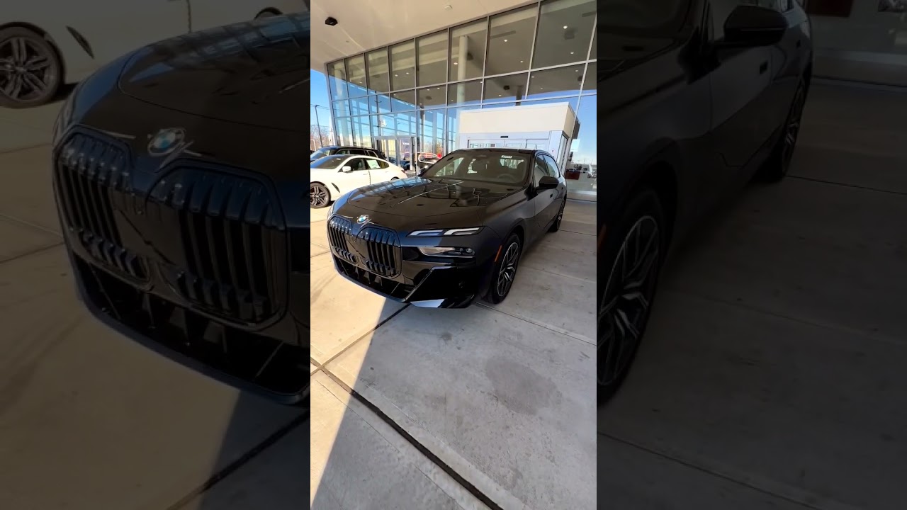 Welcome lighting on the all new BMW 7-Series❤️‍🔥 #bmw7series #bmw760li #bmwi7#new7series #luxurycars