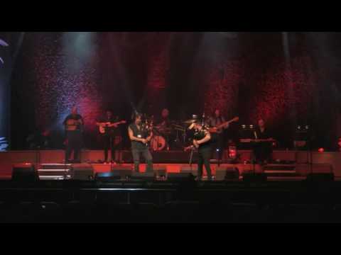 Ross Ainslie and Ali Hutton