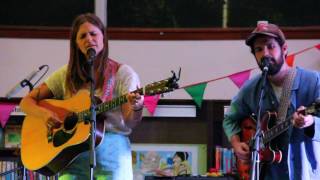Jesus Was A Cross Maker    Performed By Erin Rae And The Meanwhiles