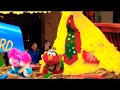 2015 Sesame Street Macy S Thanksgiving Day Parade Performance