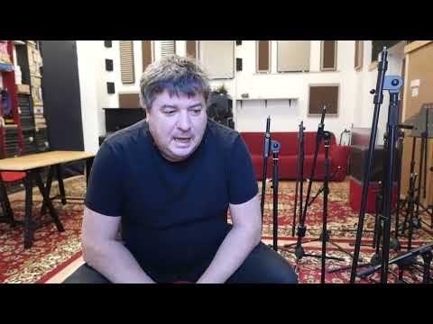 Jono a Kíš. Sci-fi příběh, který pro děcka načte Vyorálek