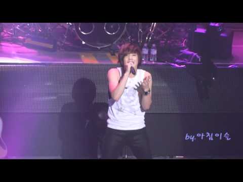 101107 FTIsland Seoul Concert- Bad Woman 나쁜여자야.wmv