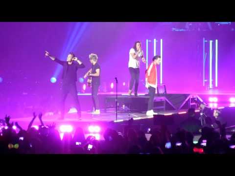 One Direction - Girl Almighty - OTRA Tour - The O2 Arena, London -  26/09/2015