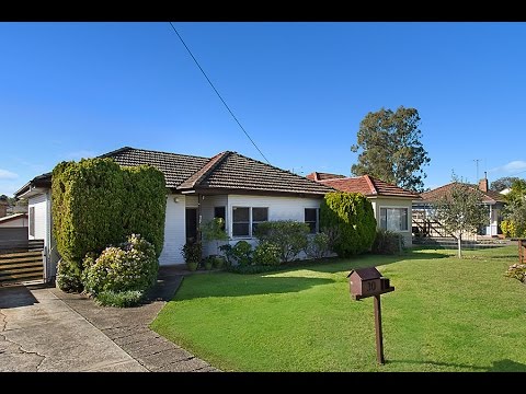 30 Bradbury Avenue, Campbelltown 2560 NSW - Prudential Real Estate 4628 0033