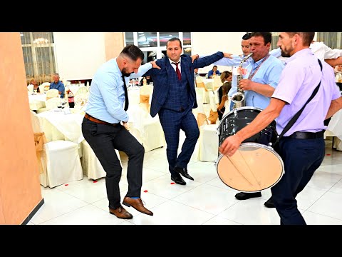 Valle Burrash - nga Faton & Betim Ç.