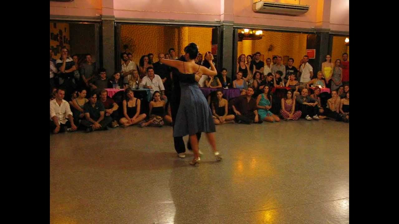 JAVIER ANTAR y KARA WENHAM en ¡Viva la Pepa! milonga (2/2)