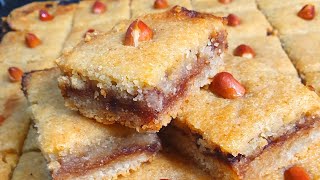 בקלי קלות-עוגת בסבוסה תמרים (ליהי קרויץ - מטבח בקלי קלות) - התמונה מוצגת ישירות מתוך אתר האינטרנט יוטיוב. זכויות היוצרים בתמונה שייכות ליוצרה. קישור קרדיט למקור התוכן נמצא בתוך דף הסרטון