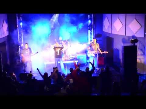 Prilično prazni - Dalje idem sam (live in Apolo, Pančevo)