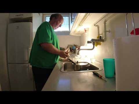 MongoTV_7177 - Min Frokost - BONDEBRØD Med LEVERPOSTEJ og AGURK