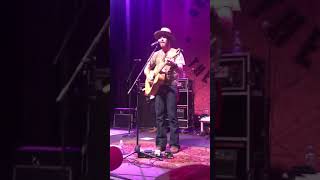 Drake White singing Happy Place  in Louisville, KY.  Mercury Ballroom  May, 31st 2018