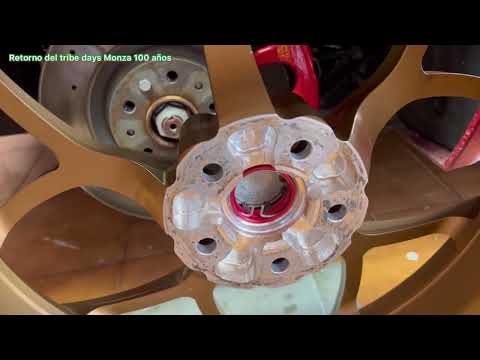 Alfa Romeo 4C Llantas Llagos verifico la disminución de peso, bajamos 20 kg total.