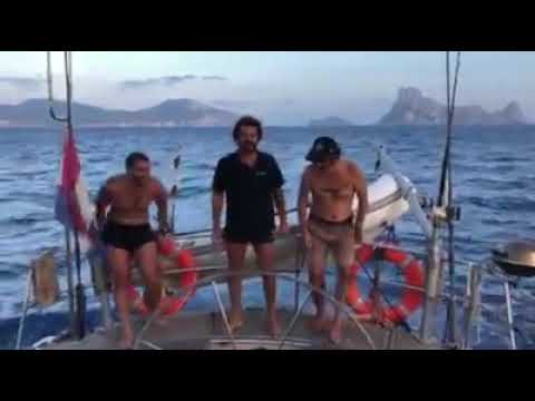 Sailing with donkey ears