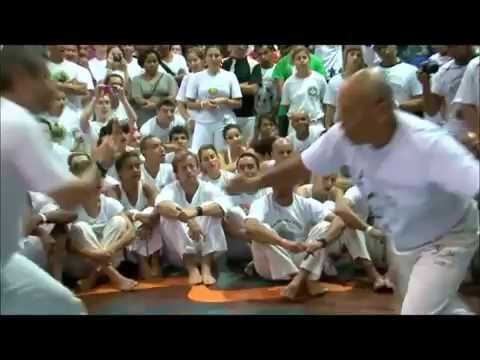Mestre Gladson e Mestre Chiquinho XIII Clínica de Capoeira 2012