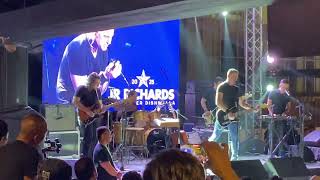 JR Richars Ex Dishwalla- Somewhere in the middle( live in social park Cebu)