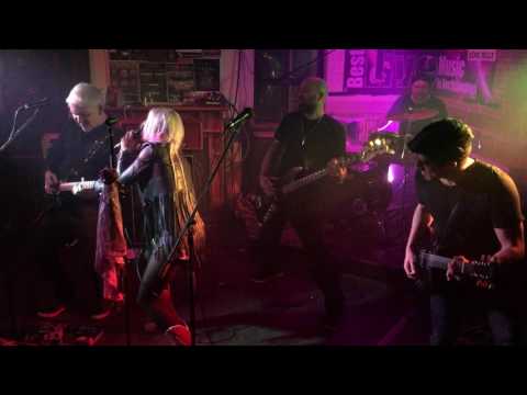 Violet Janine - Devil In Me - Live King Billy, Northampton 23/3/17