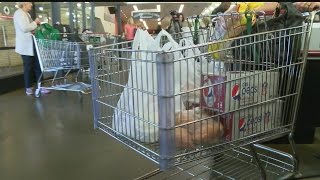 Local grocery store remains open as others close around it