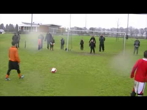 03-12-11 SVH39 F1 - Laar F1 4-4 strafschoppenserie