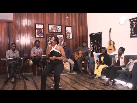 Deus Estava Ali (Áquila Chirindza & Banda ACAC)