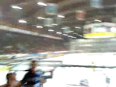 Ambri - Lugano. 11.9.09 - Bevo la Birra