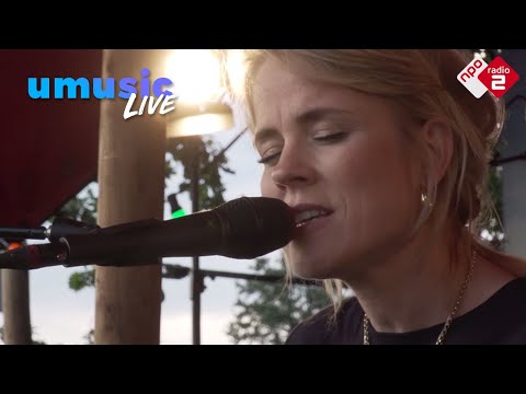 The Common Linnets - Still Loving After You - Live @ Tuckerville 2017 | NPO Radio2