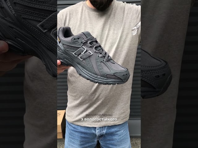 Чоботи жіночі шкіряні байка хутро 592641 Чорний Кросівки чоловічі термо 590062 Сірі