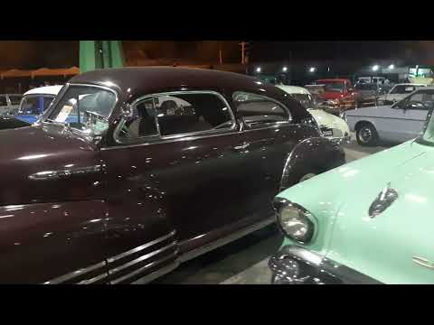 Classicos das décadas de 40/50 no XXVII Encontro de carros antigos e fora de série de Volta Redonda