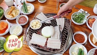 preview picture of video 'The Eatyourkimchi Road Trip: Korean Grilled Eel'