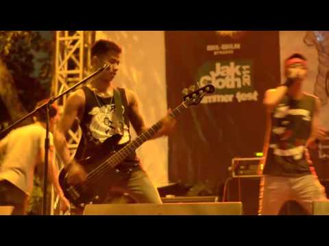 FROZEN ON THE 12 - ROCK MUST GO ON (Live at Jakcloth 2011 - PSD Records Stage)