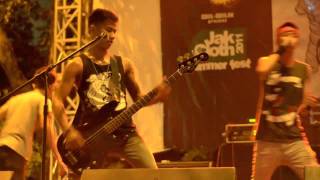FROZEN ON THE 12 - ROCK MUST GO ON (Live at Jakcloth 2011 - PSD Records Stage)