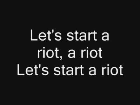 Three Days Grace - Riot with lyrics