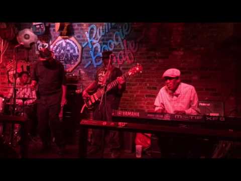 Vince Johnson & the Plantation Allstars - Sitting By the Water