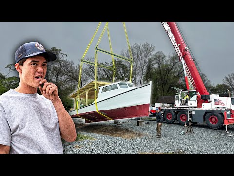 Turning my SINKING boat into a CRAB stand