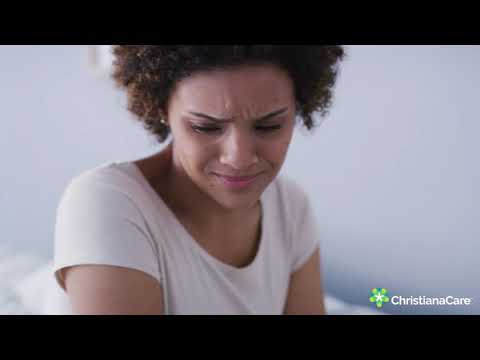 What are the early warning signs of heart problems in women?