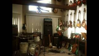 radio moscow - stinging (magical dirt)