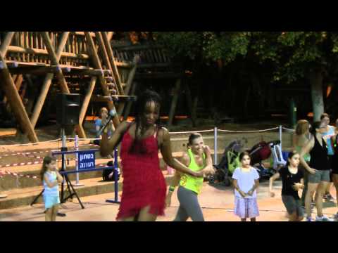 Elisete at a fund raising event for children with cancer in Raanana - Capoeira remix