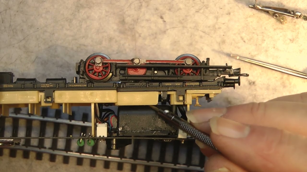 Wolfgangs Märklin Modellbahn-ESU VT 62 Rauchgenerrator is LAUT,was tun??