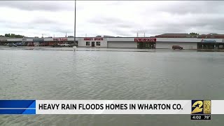 Heavy rain floods homes in Wharton County