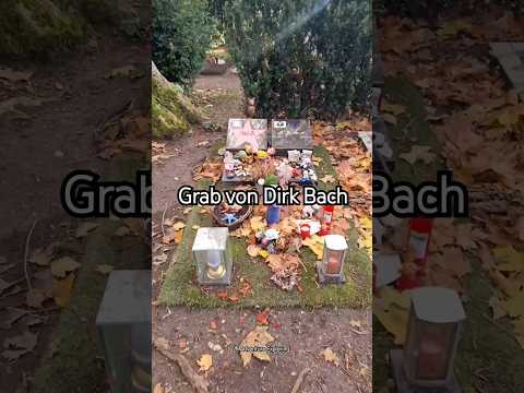 Grab von Dirk Bach