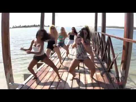 MC TROIA E MC METAL - QUE NÃO É CARAI - CLIPE OFICIAL 2012.mp4