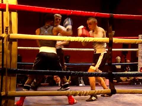 SS106521 - 2018 OXFORD UNIVERSITY "GOWN VERSUS TOWN" AMATEUR BOXING MATCH