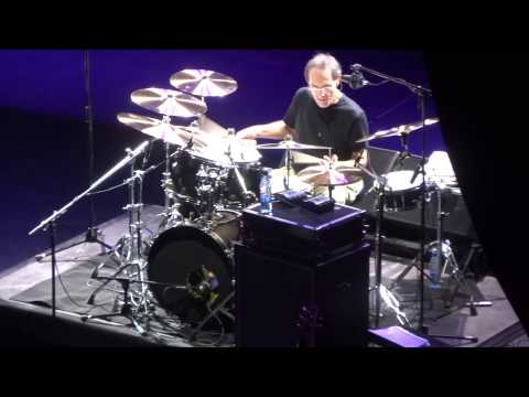 Vinnie Colaiuta drum solo. Herbie Hancock, Vinnie Colaiuta, James Genus live in Yerevan